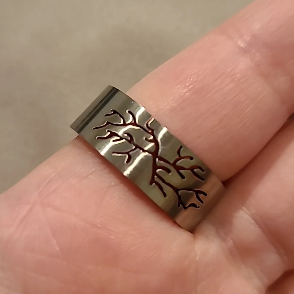 Lightning pattern cubic zirconia stainless steel ring unisex